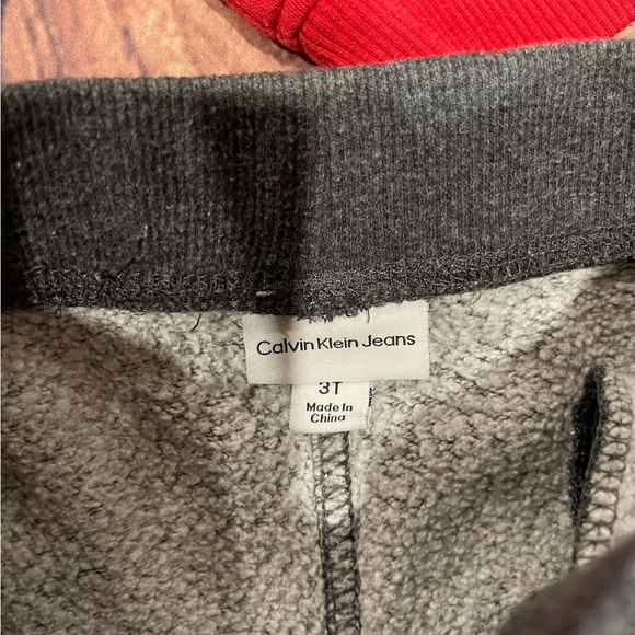 Calvin Klein Toddler Boy Sweatshirt Set 3T - Picture 2 of 3